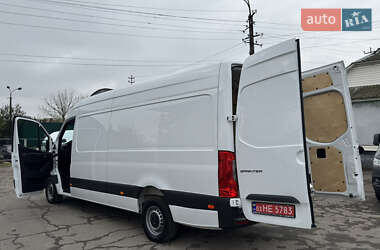 Грузовой фургон Mercedes-Benz Sprinter 2020 в 