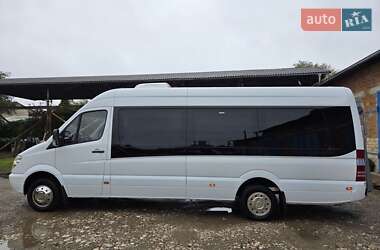 Туристический / Междугородний автобус Mercedes-Benz Sprinter 2012 в Черновцах
