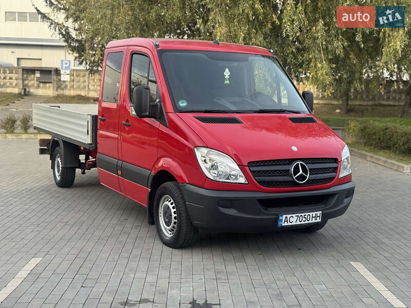 Mercedes-Benz Sprinter 2011