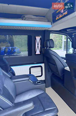 Микроавтобус Mercedes-Benz Sprinter 2022 в 
