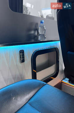 Микроавтобус Mercedes-Benz Sprinter 2022 в 