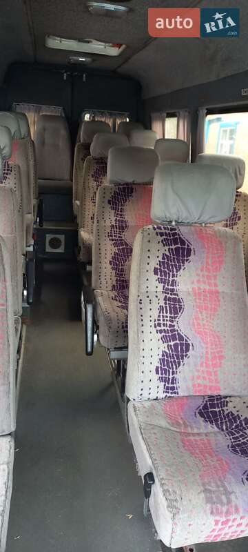Пригородный автобус Mercedes-Benz Sprinter 2001 в Корсуне-Шевченковском