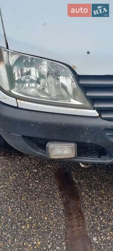 Пригородный автобус Mercedes-Benz Sprinter 2001 в Корсуне-Шевченковском