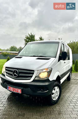 Грузовой фургон Mercedes-Benz Sprinter 2016 в Черновцах