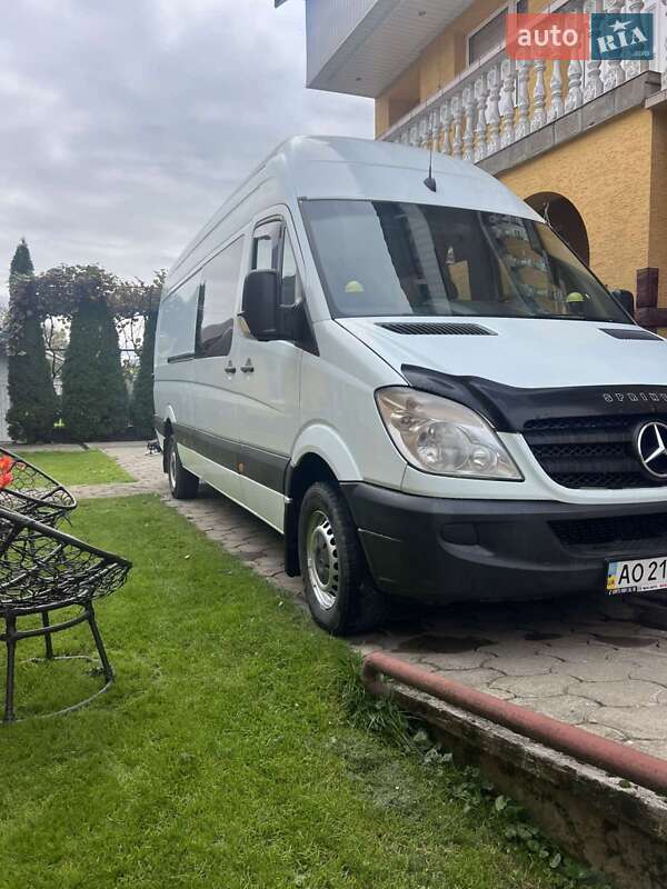 Микроавтобус Mercedes-Benz Sprinter 2006 в Изе