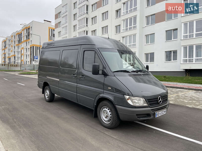 Mercedes-Benz Sprinter 2006
