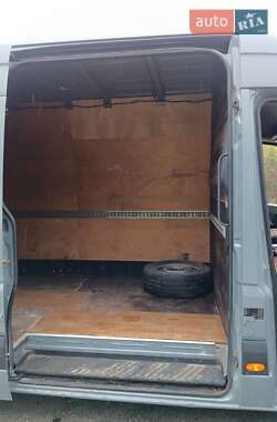 Грузовой фургон Mercedes-Benz Sprinter 2015 в  фото 24 Грузовой фургон Mercedes-Benz Sprinter 2015 в