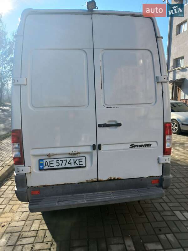 Грузовой фургон Mercedes-Benz Sprinter 2004 в Черновцах