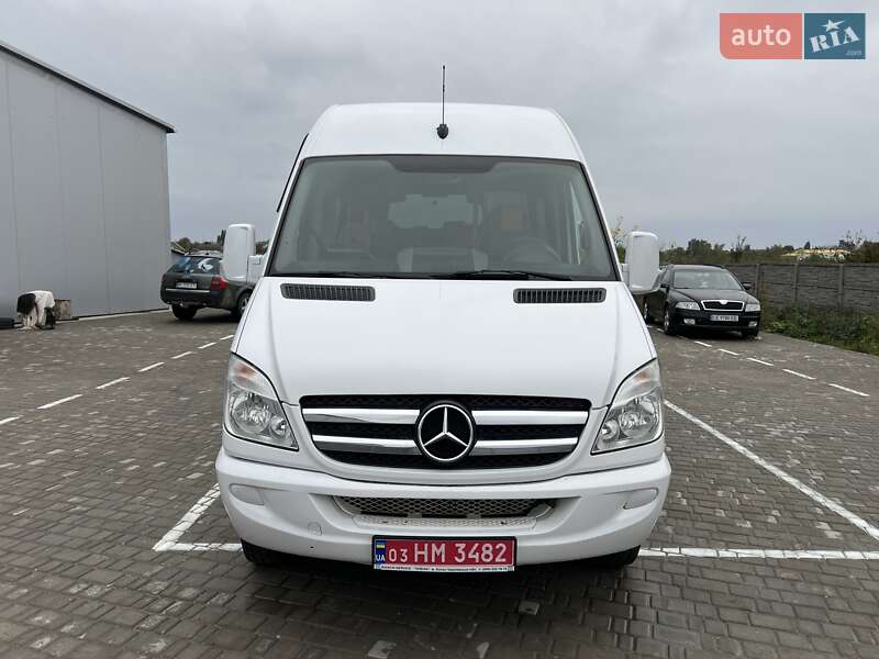 Туристический / Междугородний автобус Mercedes-Benz Sprinter 2012 в Хотине