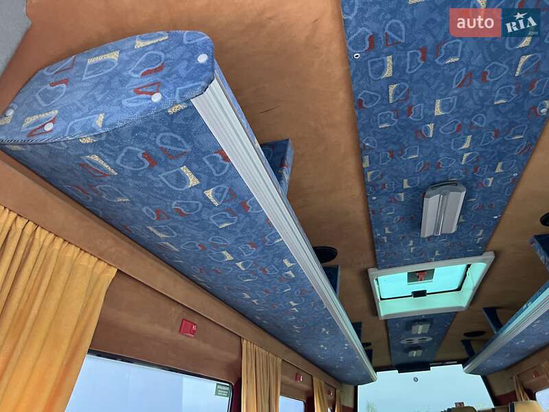 Туристический / Междугородний автобус Mercedes-Benz Sprinter 2012 в Хотине