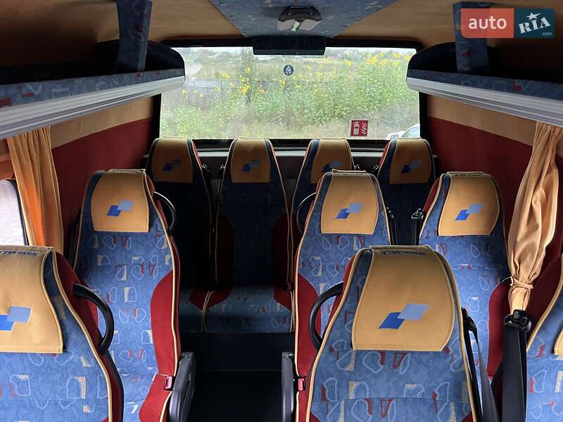 Туристический / Междугородний автобус Mercedes-Benz Sprinter 2012 в Хотине