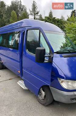 Пригородный автобус Mercedes-Benz Sprinter 2002 в Звягеле