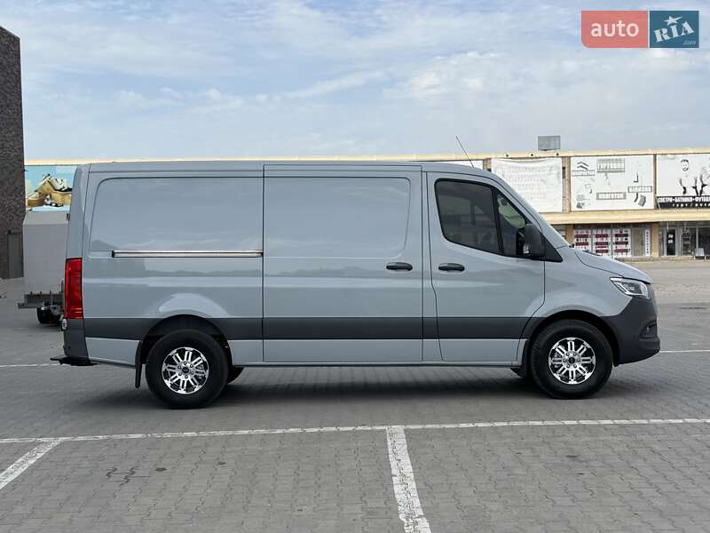 Вантажний фургон Mercedes-Benz Sprinter 2021 в Чернівцях