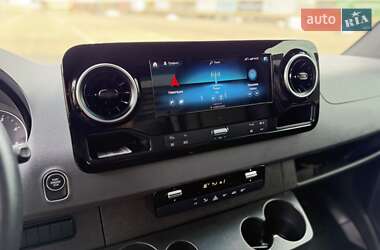 Грузовой фургон Mercedes-Benz Sprinter 2021 в 