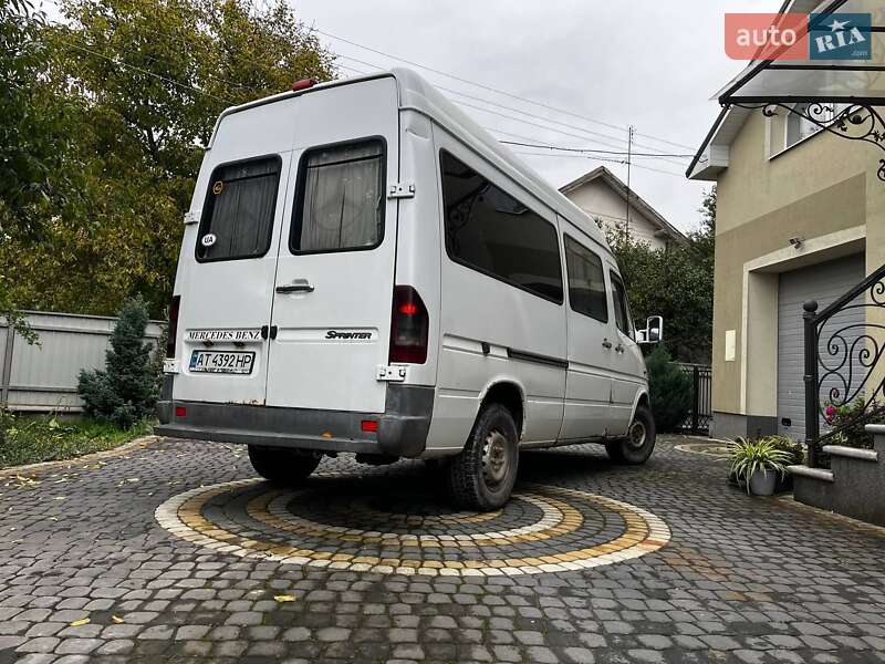 Микроавтобус грузовой (до 3,5т) Mercedes-Benz Sprinter 2001 в Коломые