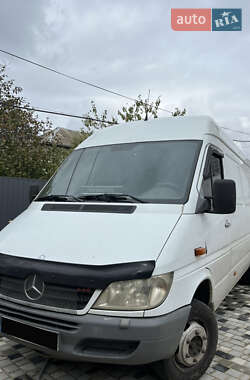 Грузовой фургон Mercedes-Benz Sprinter 2005 в Великодолинском