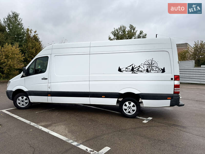 Грузовой фургон Mercedes-Benz Sprinter 2011 в Ровно
