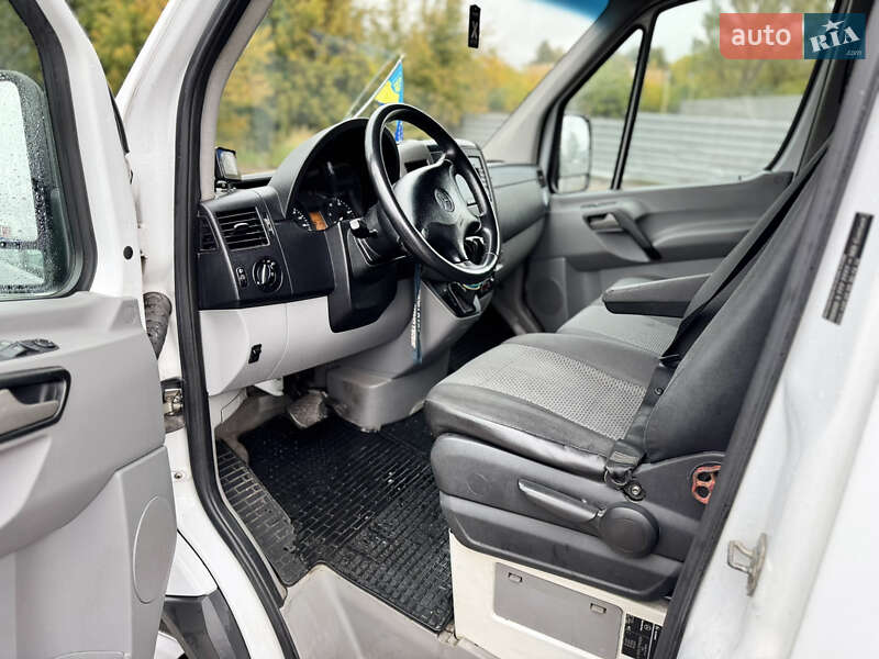 Грузовой фургон Mercedes-Benz Sprinter 2011 в Ровно
