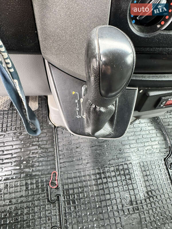 Грузовой фургон Mercedes-Benz Sprinter 2011 в Ровно