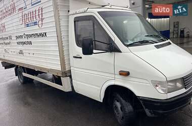 Грузовой фургон Mercedes-Benz Sprinter 1998 в 