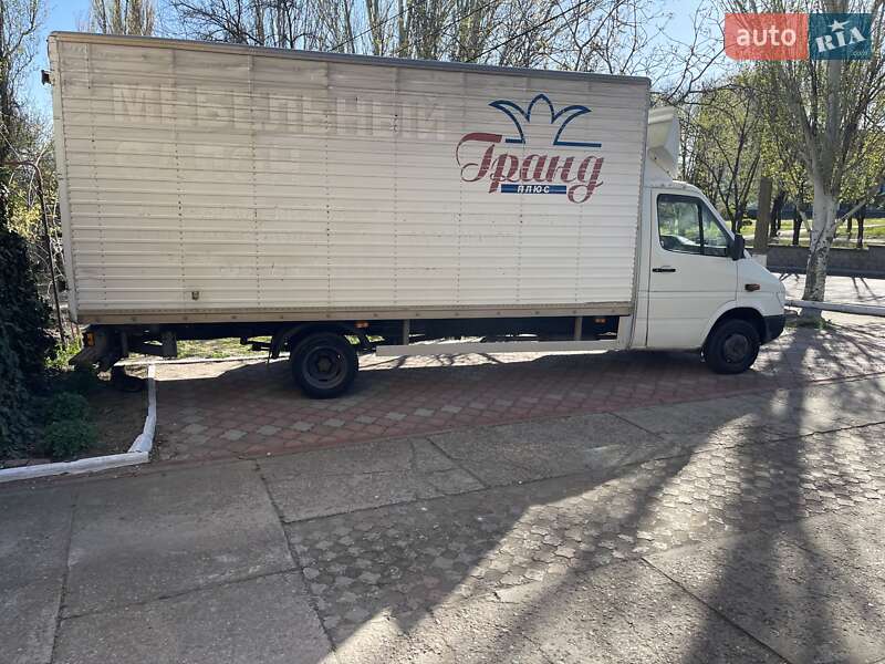 Грузовой фургон Mercedes-Benz Sprinter 1998 в Николаеве