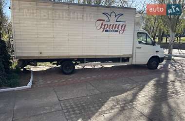 Грузовой фургон Mercedes-Benz Sprinter 1998 в 