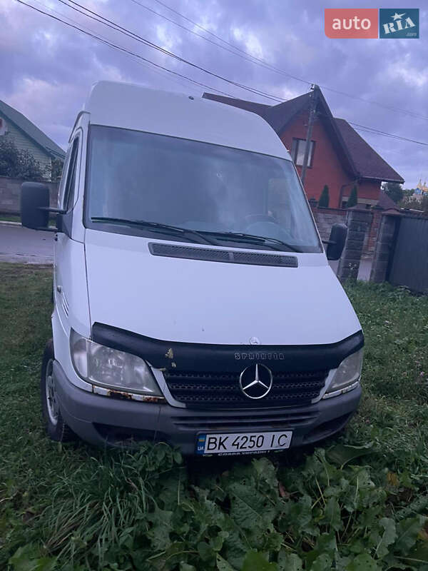 Mercedes-Benz Sprinter 2006