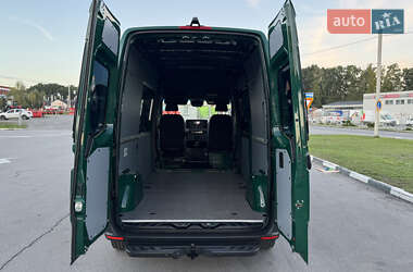 Вантажний фургон Mercedes-Benz Sprinter 2022 в 