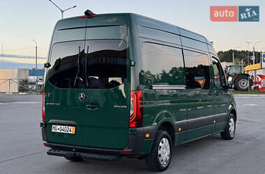 Вантажний фургон Mercedes-Benz Sprinter 2022 в 