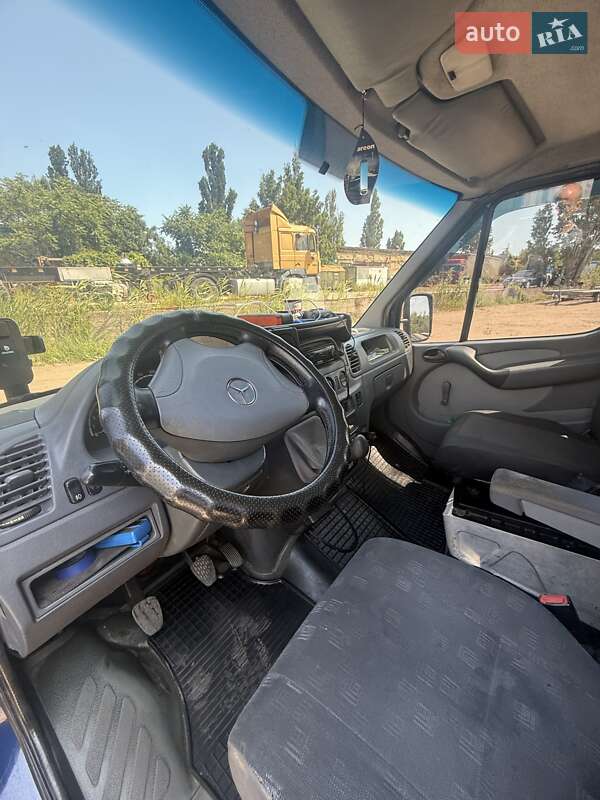 Эвакуатор Mercedes-Benz Sprinter 2003 в Одессе