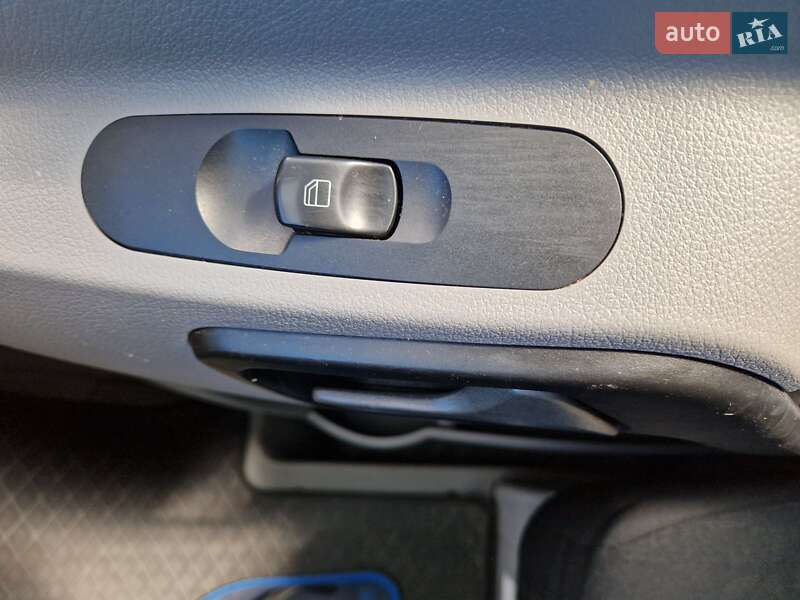 Вантажний фургон Mercedes-Benz Sprinter 2015 в Тернополі фото 21 Вантажний фургон Mercedes-Benz Sprinter 2015 в Тернополі