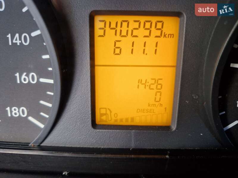 Вантажний фургон Mercedes-Benz Sprinter 2015 в Тернополі фото 26 Вантажний фургон Mercedes-Benz Sprinter 2015 в Тернополі