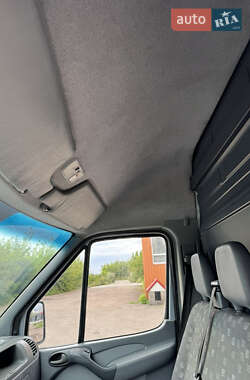 Вантажний фургон Mercedes-Benz Sprinter 2005 в 