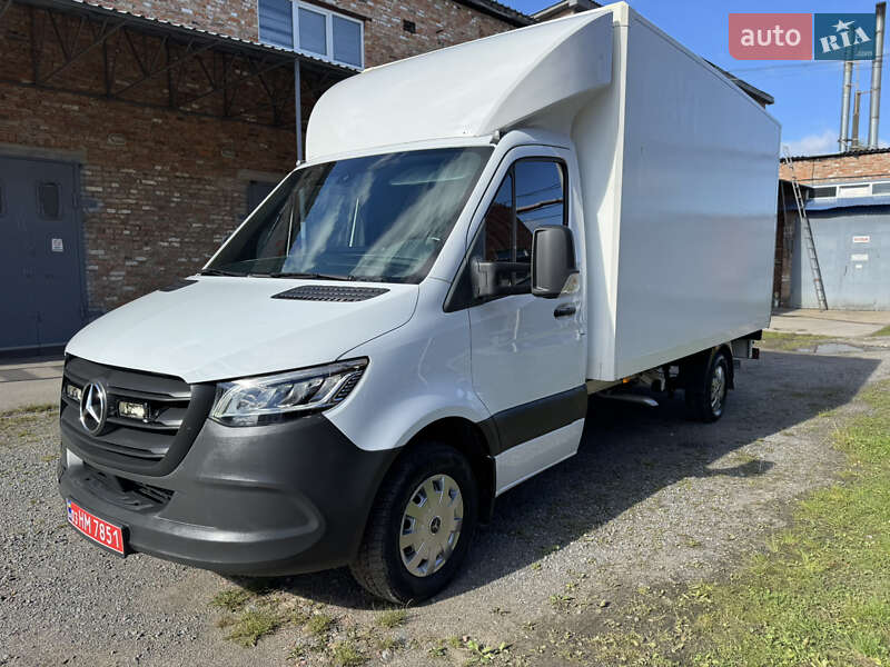 Грузовой фургон Mercedes-Benz Sprinter 2020 в 