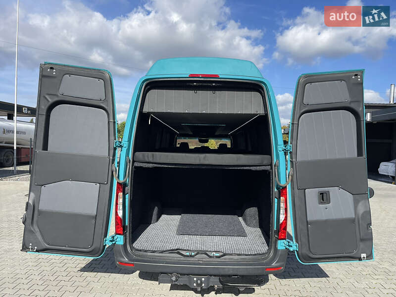 Грузопассажирский фургон Mercedes-Benz Sprinter 2021 в Черновцах