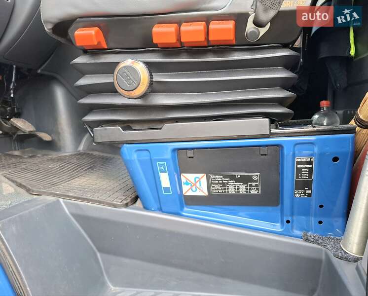 Вантажний фургон Mercedes-Benz Sprinter 2000 в Харкові фото 13 Вантажний фургон Mercedes-Benz Sprinter 2000 в Харкові