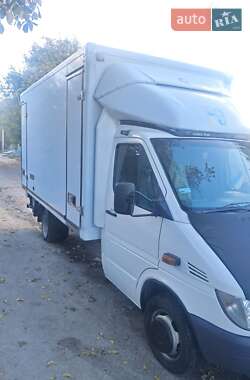 Грузопассажирский фургон Mercedes-Benz Sprinter 2004 в  фото 3 Грузопассажирский фургон Mercedes-Benz Sprinter 2004 в