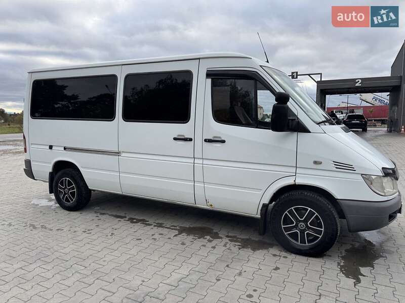 Микроавтобус Mercedes-Benz Sprinter 2005 в Калуше