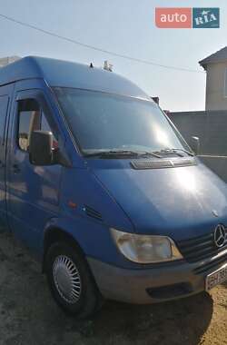 Грузовой фургон Mercedes-Benz Sprinter 2002 в 
