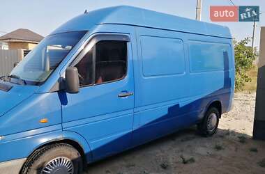 Грузовой фургон Mercedes-Benz Sprinter 2002 в 