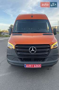 Грузовой фургон Mercedes-Benz Sprinter 2021 в 