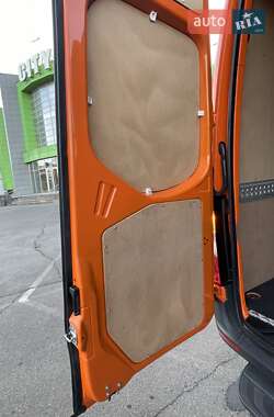 Грузовой фургон Mercedes-Benz Sprinter 2021 в 