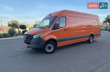 Грузовой фургон Mercedes-Benz Sprinter 2021 в 
