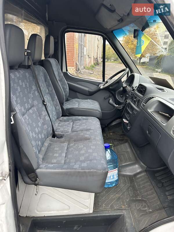 Микроавтобус грузовой (до 3,5т) Mercedes-Benz Sprinter 2006 в Киеве фото 5 Микроавтобус грузовой (до 3,5т) Mercedes-Benz Sprinter 2006 в Киеве
