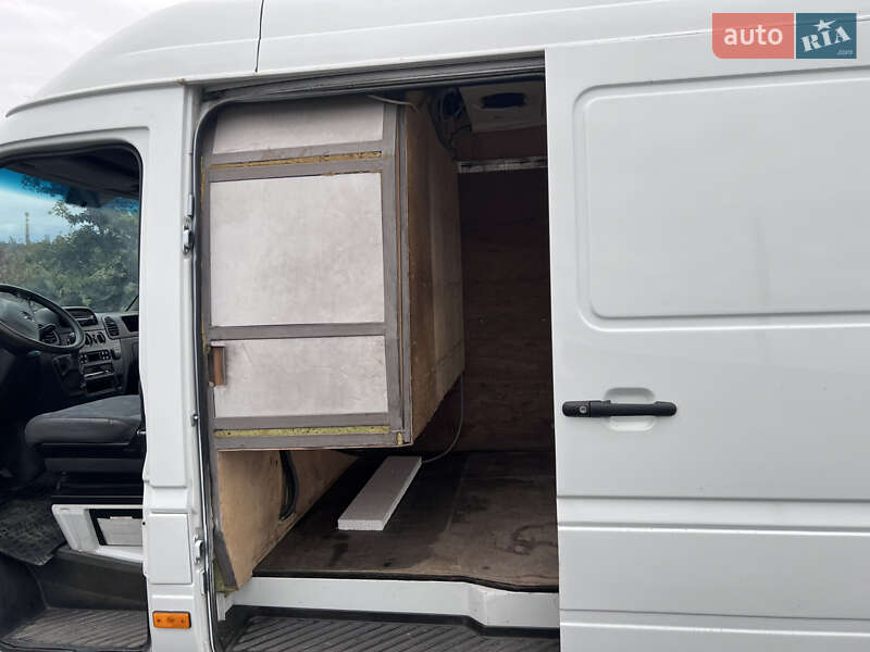 Мікроавтобус вантажний (до 3,5т) Mercedes-Benz Sprinter 2005 в Кам'янець-Подільському фото 16 Мікроавтобус вантажний (до 3,5т) Mercedes-Benz Sprinter 2005 в Кам'янець-Подільському