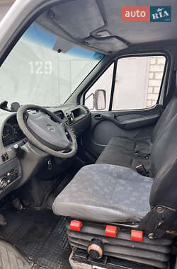 Эвакуатор Mercedes-Benz Sprinter 2004 в 
