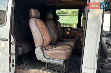 Грузопассажирский фургон Mercedes-Benz Sprinter 2006 в 