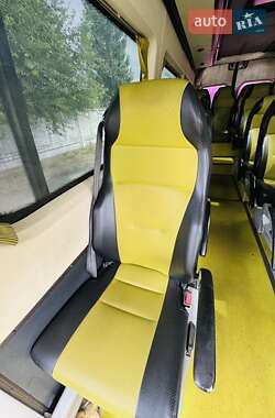 Туристичний / Міжміський автобус Mercedes-Benz Sprinter 2011 в 