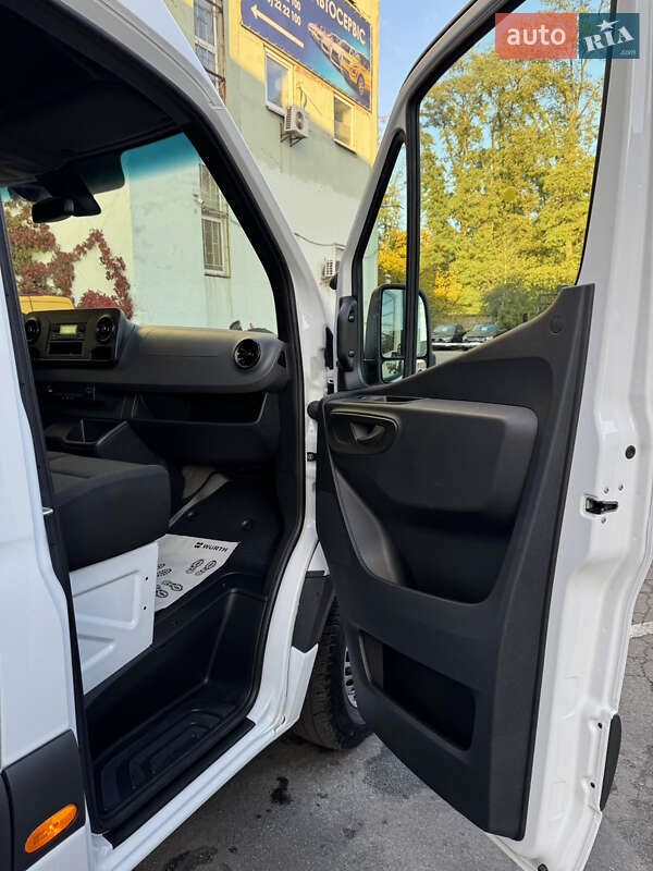 Грузовой фургон Mercedes-Benz Sprinter 2024 в Киеве фото 21 Грузовой фургон Mercedes-Benz Sprinter 2024 в Киеве