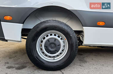 Грузовой фургон Mercedes-Benz Sprinter 2024 в 